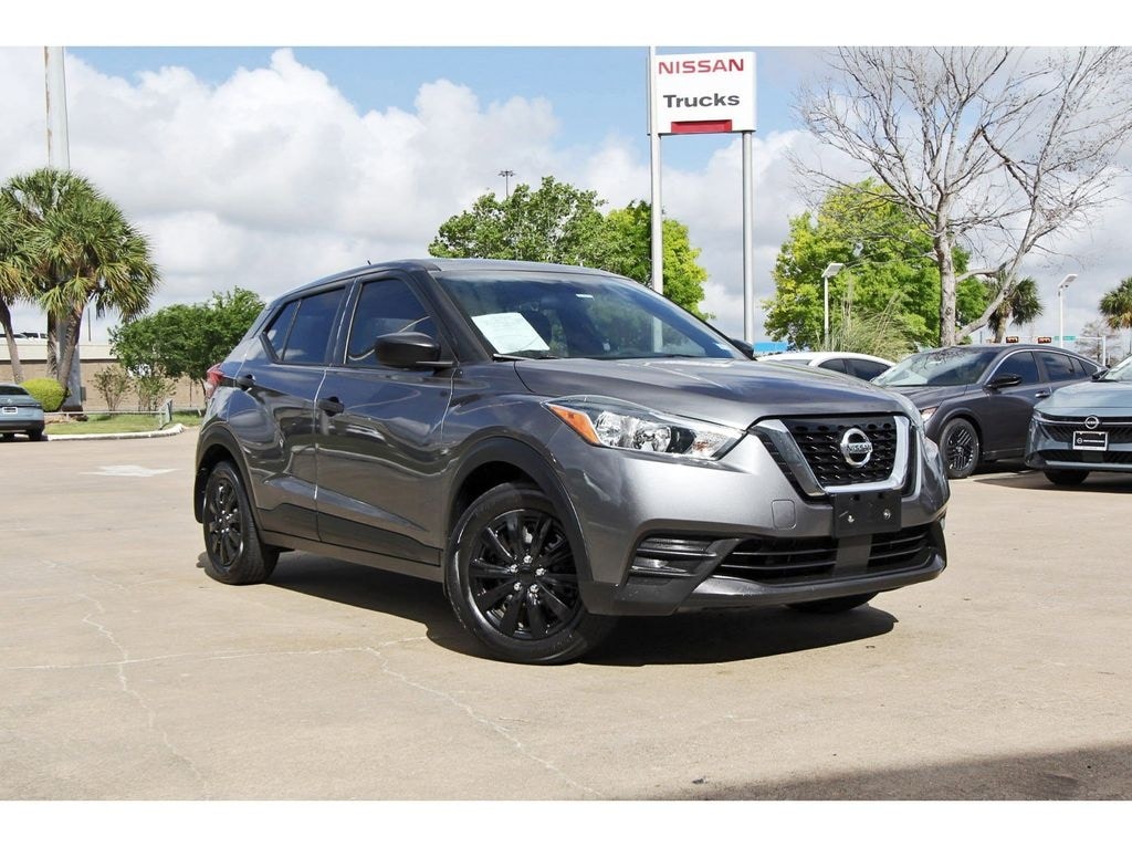 2020 Nissan Kicks S