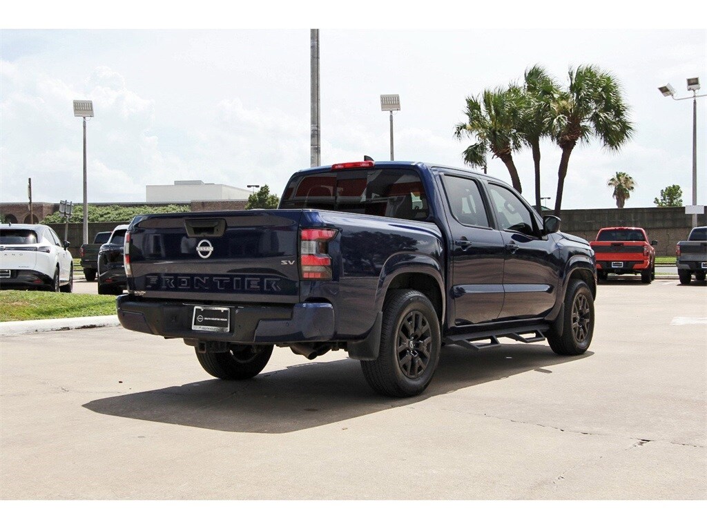 2023 Nissan Frontier SV photo 4
