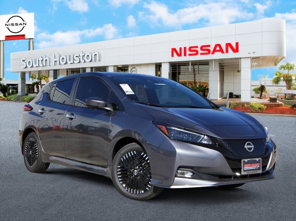2024 Nissan LEAF