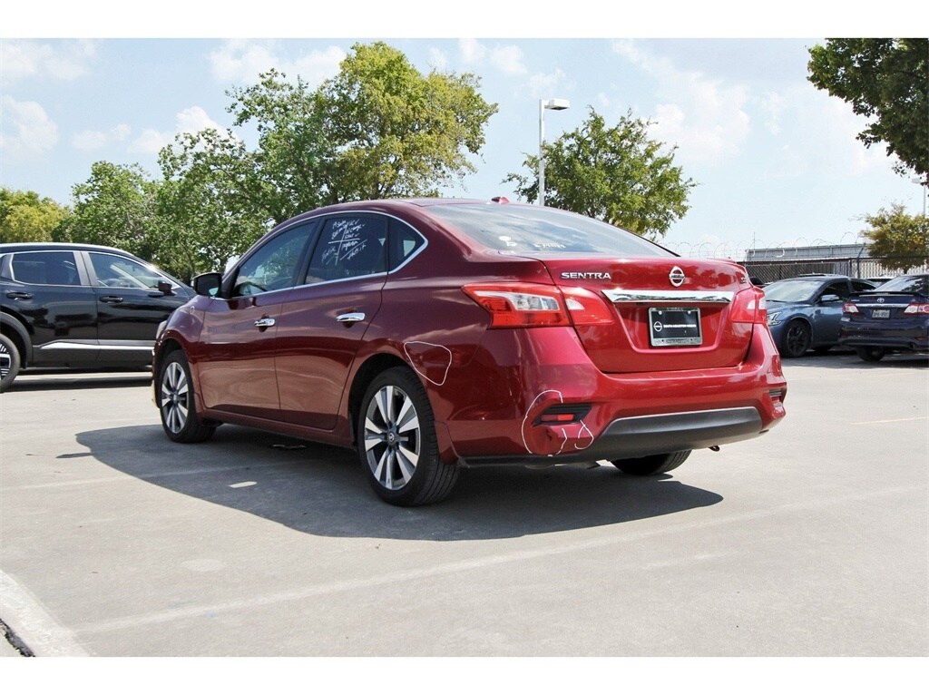 2019 Nissan Sentra SL photo 3