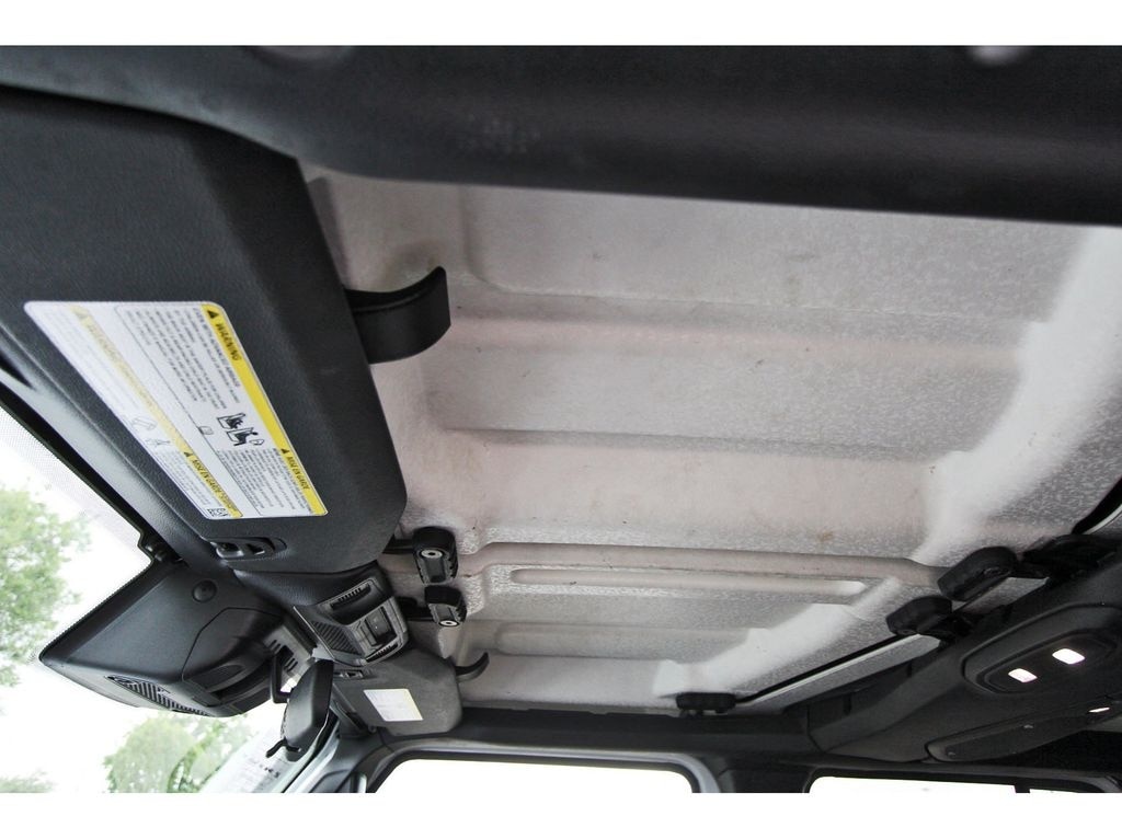 2024 Jeep Wrangler 4-Door Sahara - Photo 26