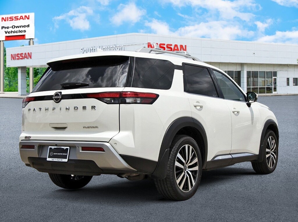 2023 Nissan Pathfinder Platinum photo 4