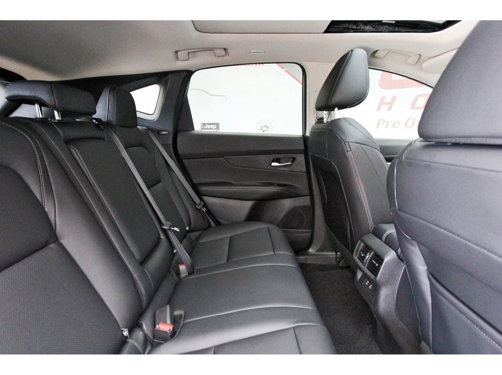 2026 Nissan Murano SL - Photo 9
