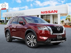 2025 Nissan Pathfinder Platinum SUV