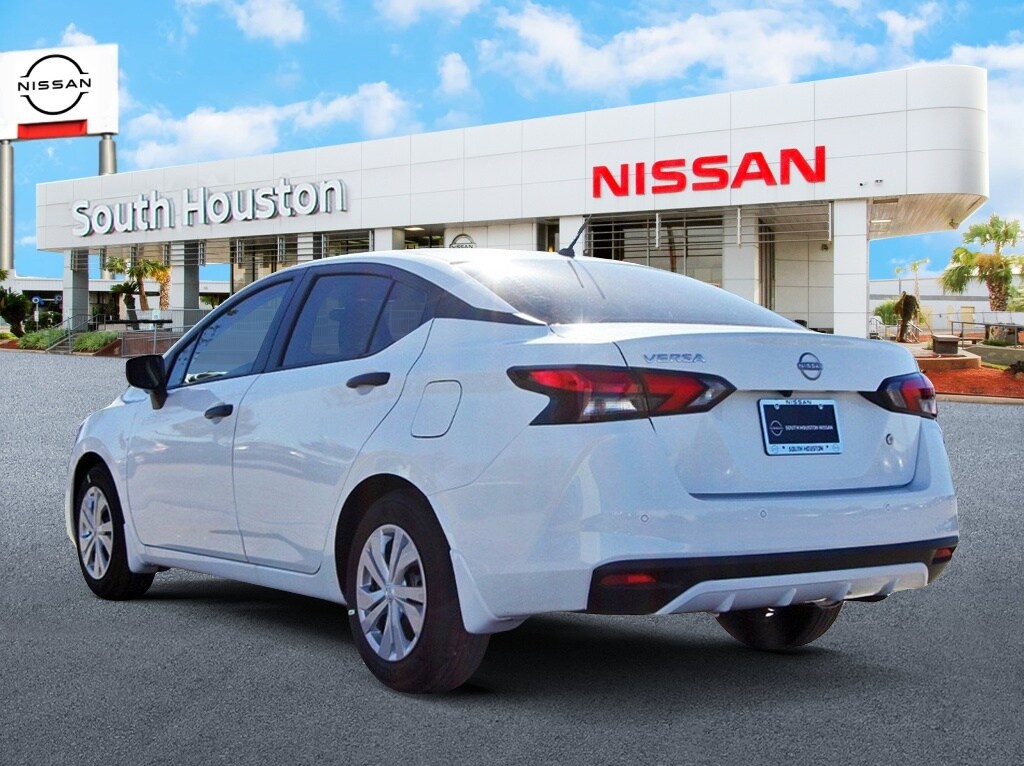 2025 Nissan Versa 1.6 S photo 3