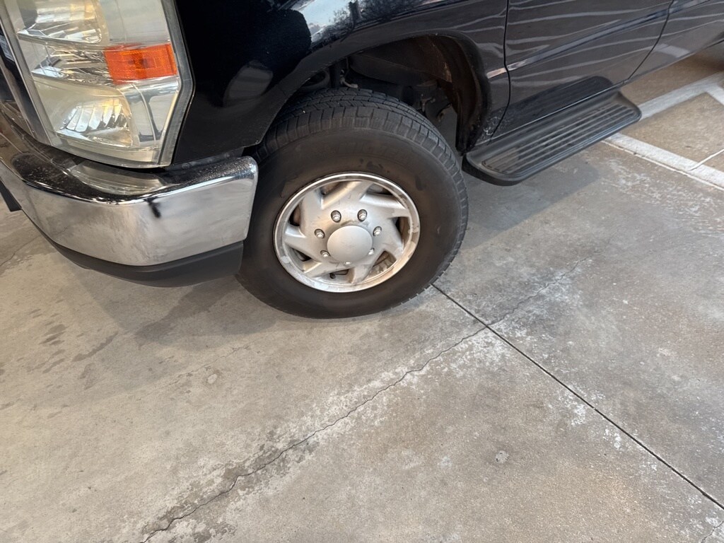 Used 2013 Ford E-350 Super Duty Wagon Extended Wagon