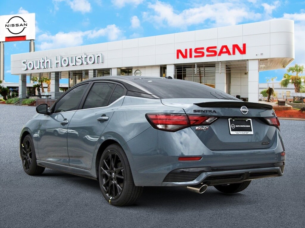 2025 Nissan Sentra SR photo 3