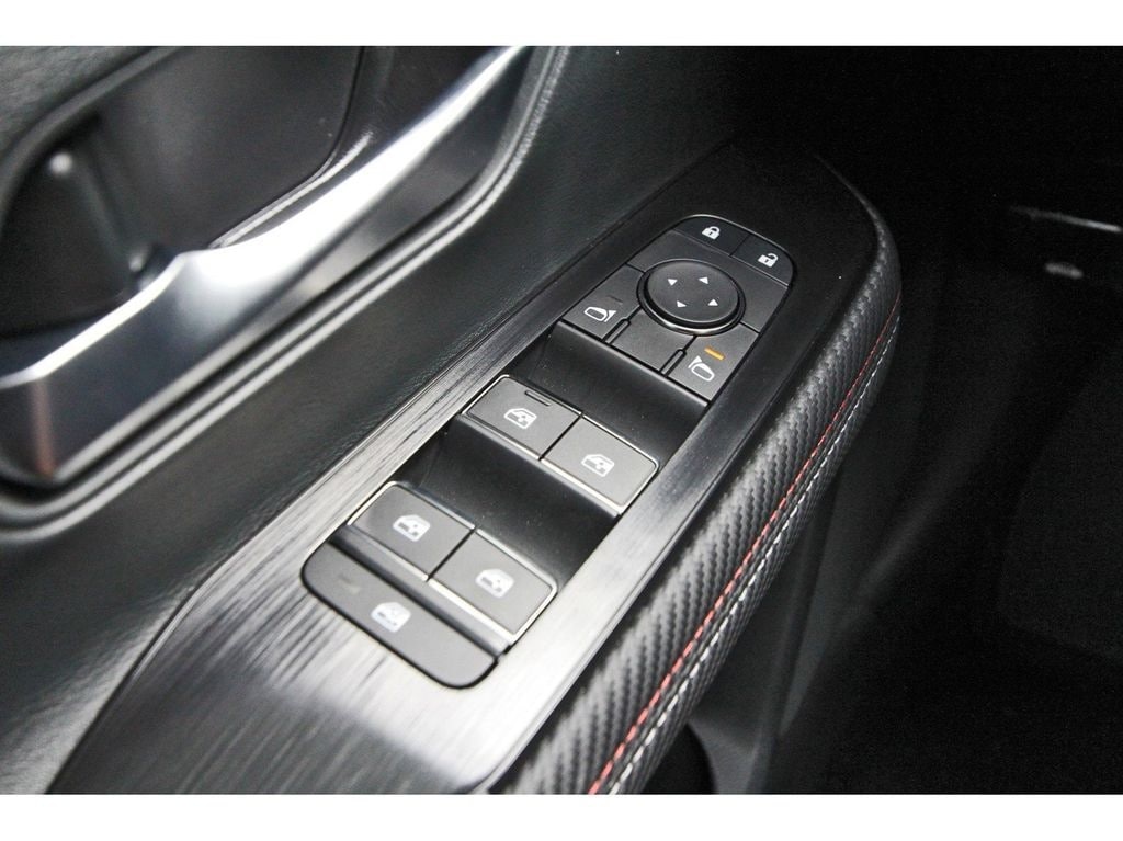2025 Nissan Kicks SR - Photo 15