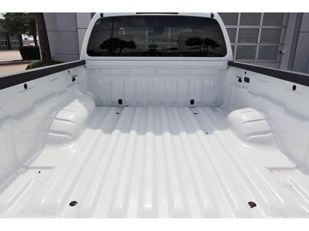 2024 Nissan Frontier SV - Photo 27