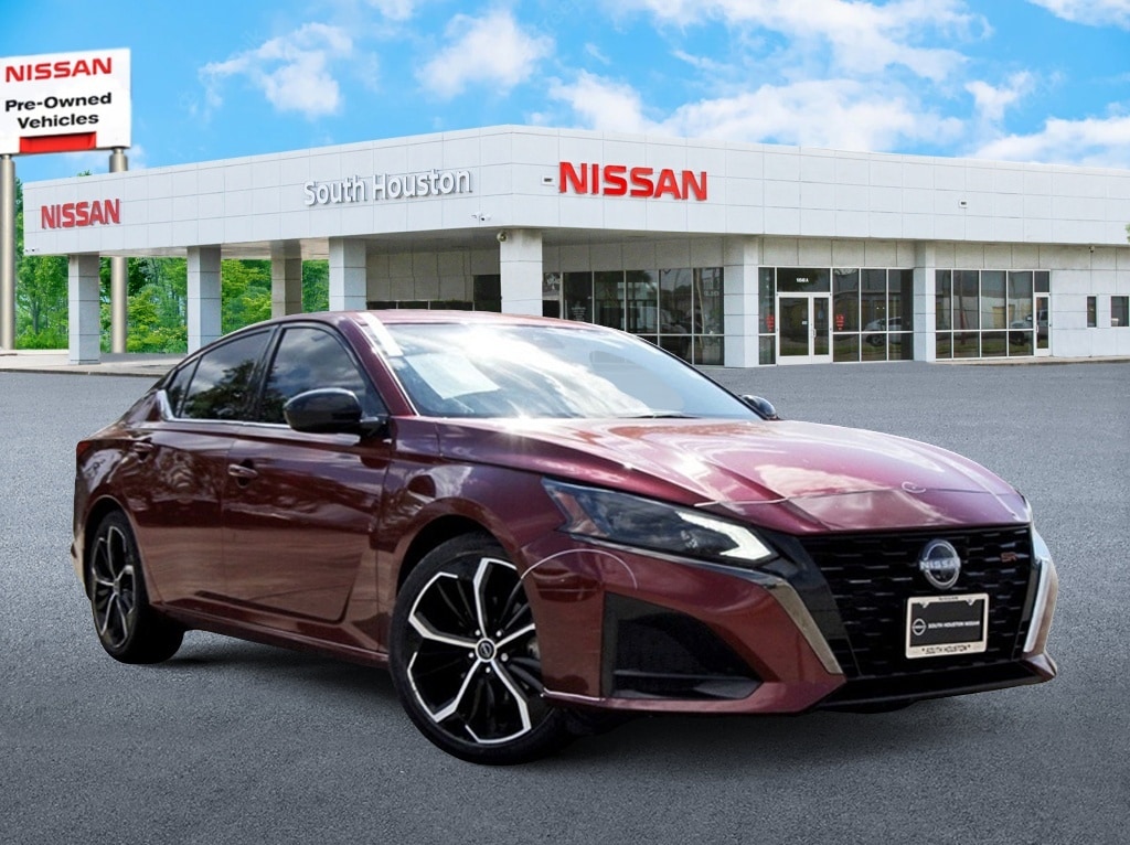 2023 Nissan Altima SR