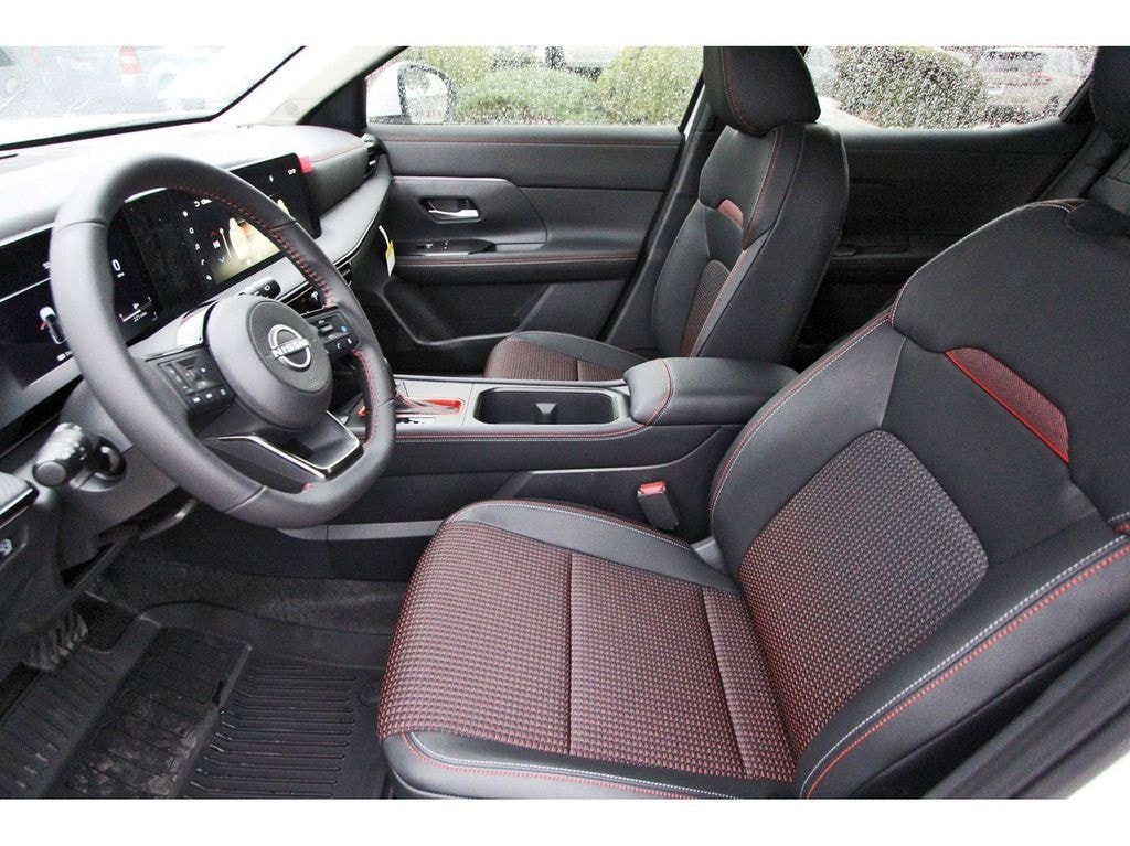 2025 Nissan Kicks SR - Photo 6