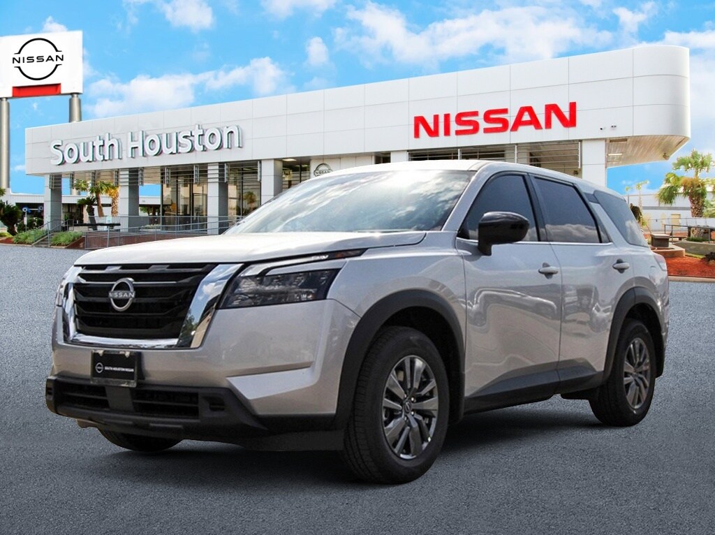 2025 Nissan Pathfinder S photo 2