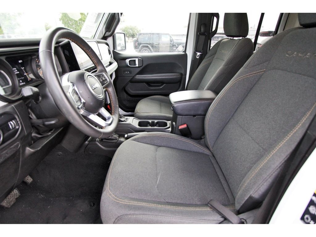 2024 Jeep Wrangler 4-Door Sahara - Photo 6