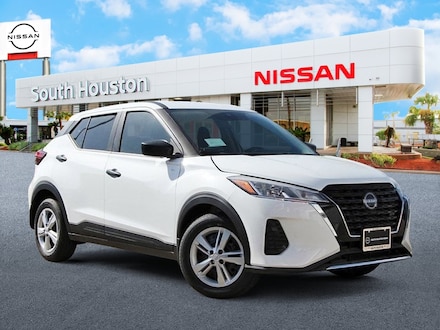 2025 Nissan Kicks Play S SUV