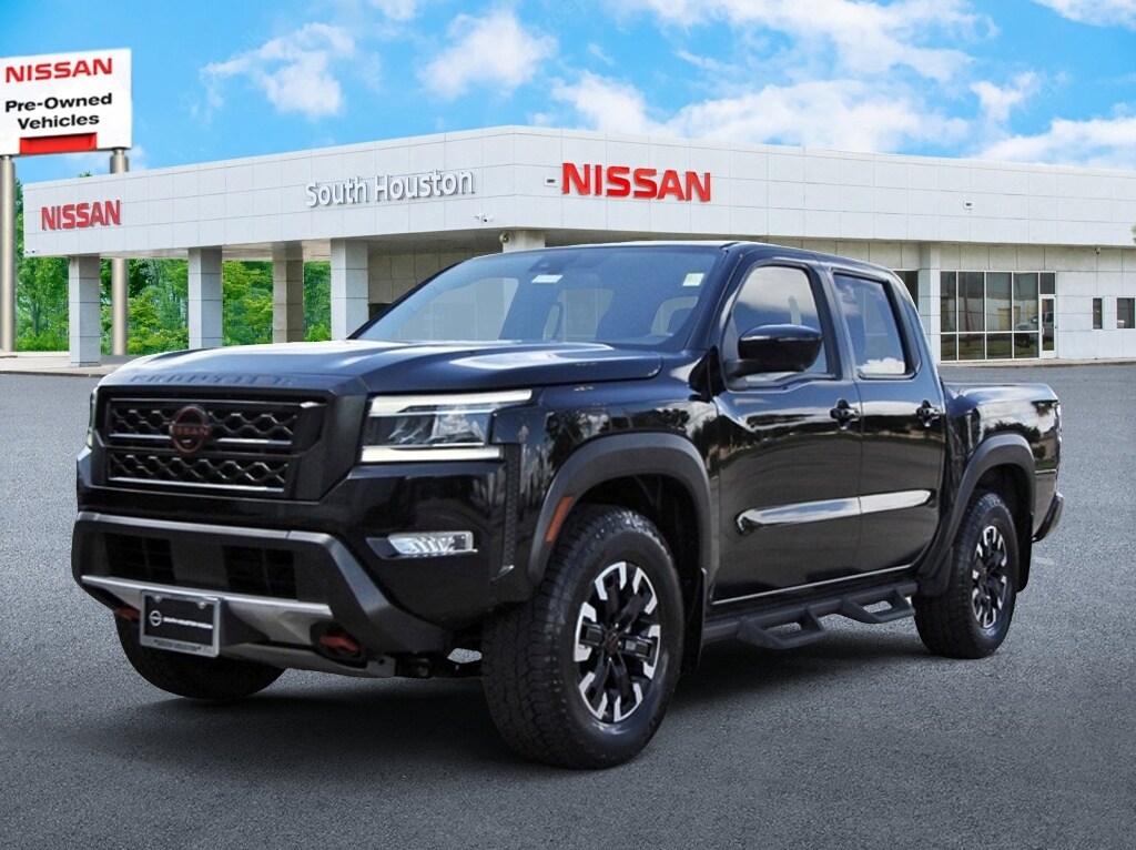 2024 Nissan Frontier PRO-4X photo 2
