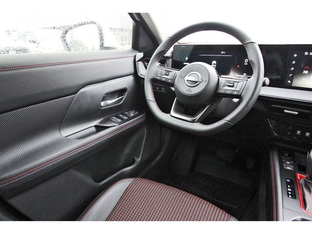 2025 Nissan Kicks SR - Photo 8