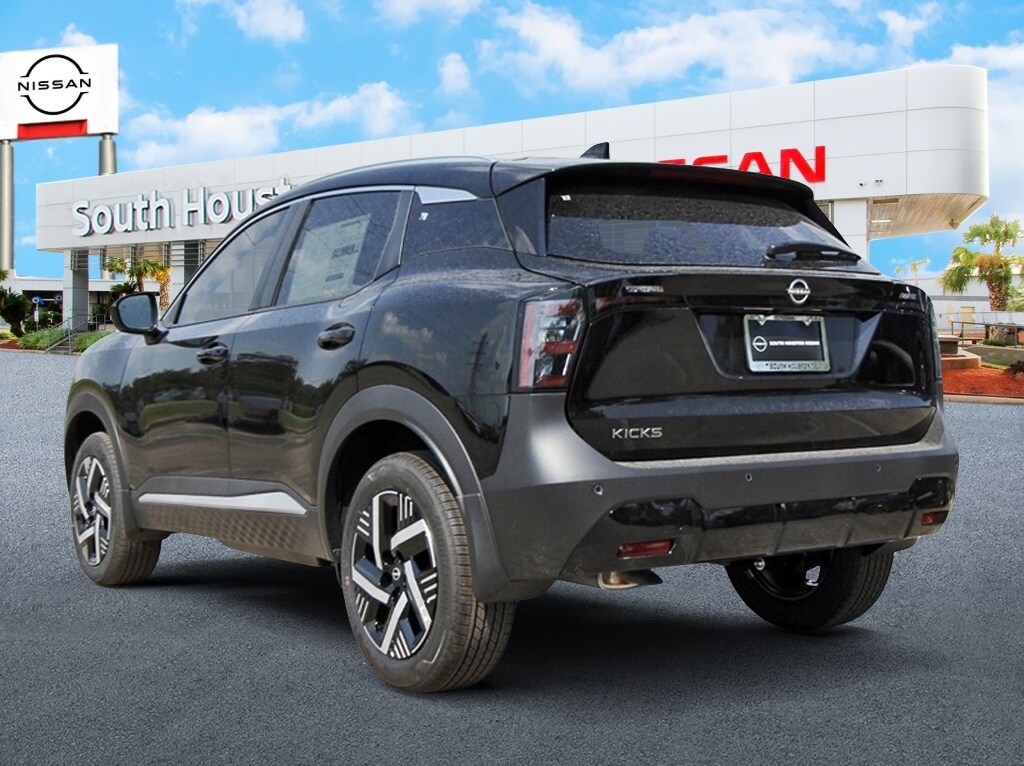 2026 Nissan Kicks SV photo 2