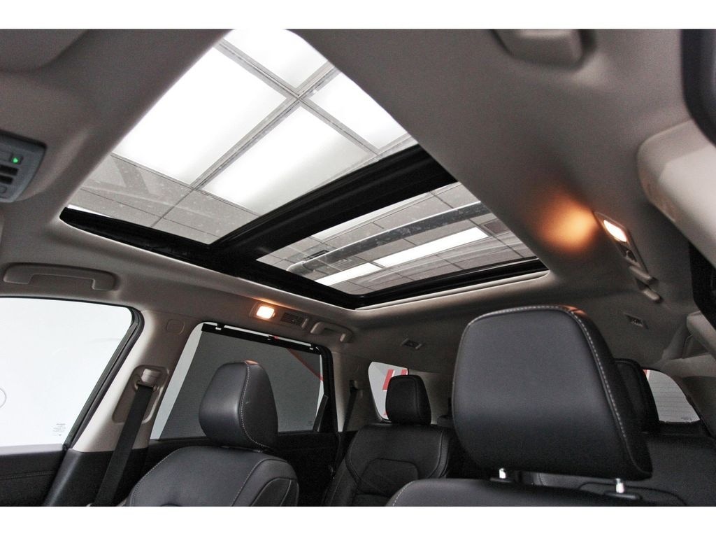 2024 Nissan Pathfinder Platinum - Photo 28
