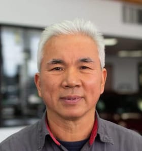Staff member Han Dinh from ID_80f08e6b92c9