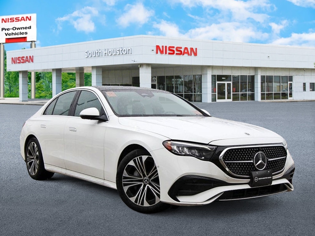 2025 Mercedes-Benz E-Class E350's photo