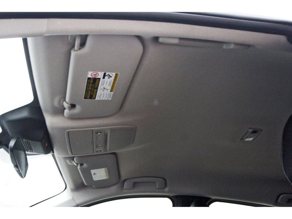 2025 Nissan Kicks SR - Photo 21