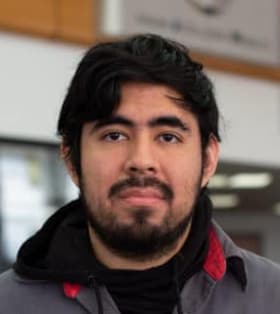 Staff member Ismael Castillo from ID_80f08e6b92c9