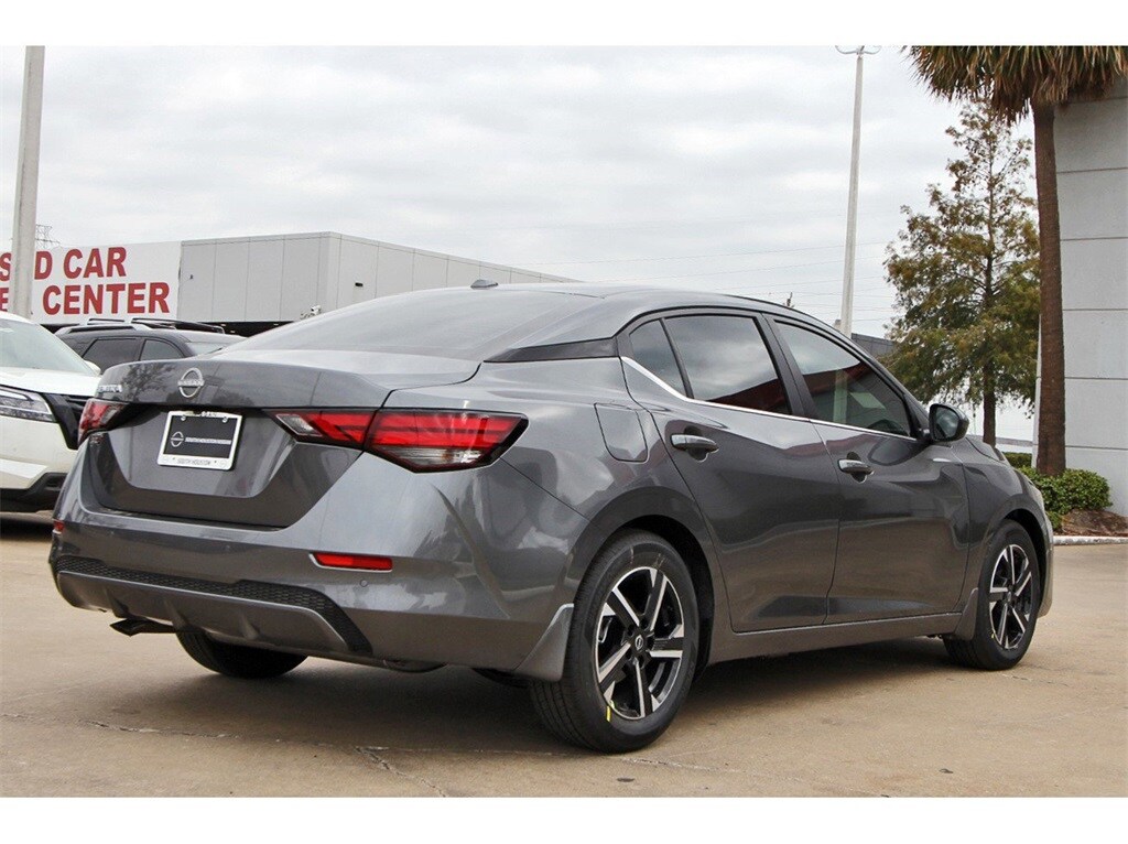 New 2025 Nissan Sentra SV Sedan