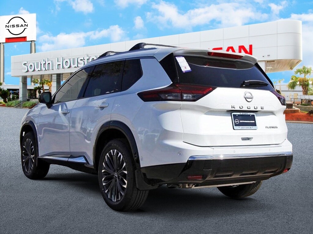2025 Nissan Rogue Platinum photo 3