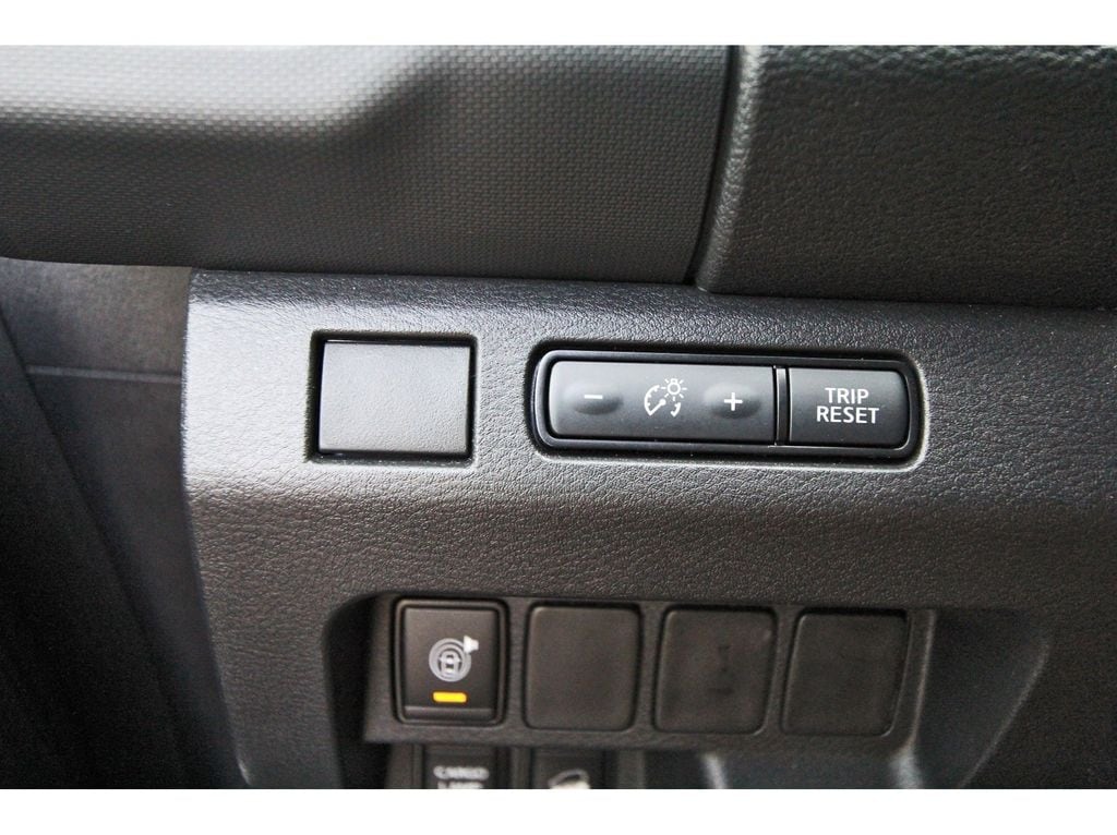 2024 Nissan Frontier SV - Photo 19