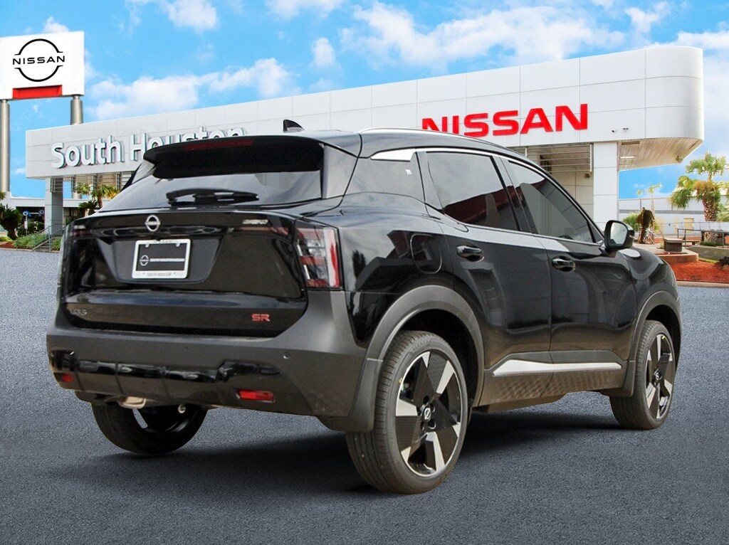 2025 Nissan Kicks SR photo 4
