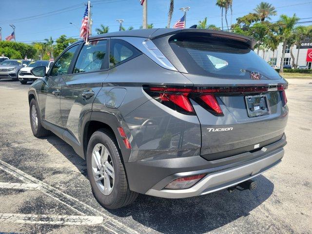 2025 Hyundai Tucson SE - Photo 5