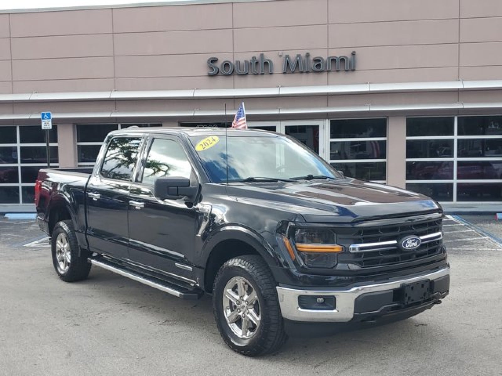 2024 Ford F-150 XLT's photo