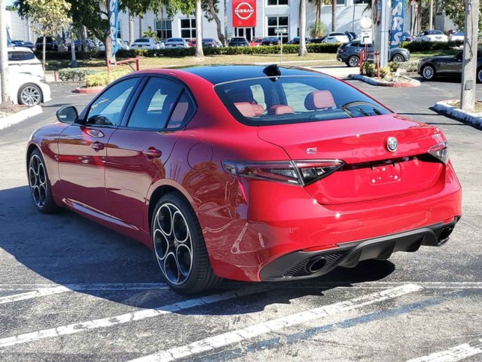 2025 Alfa Romeo Giulia photo 3