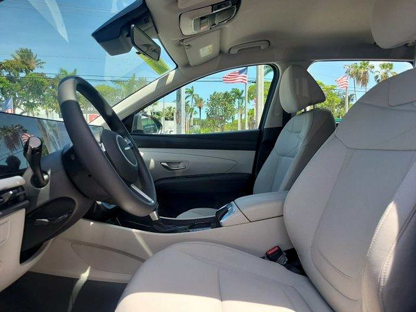 2025 Hyundai Tucson SE - Photo 17