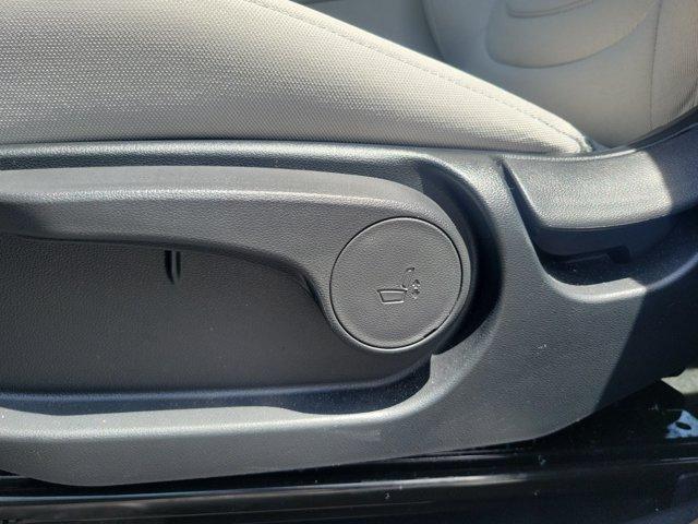 2025 Hyundai Tucson SE - Photo 20