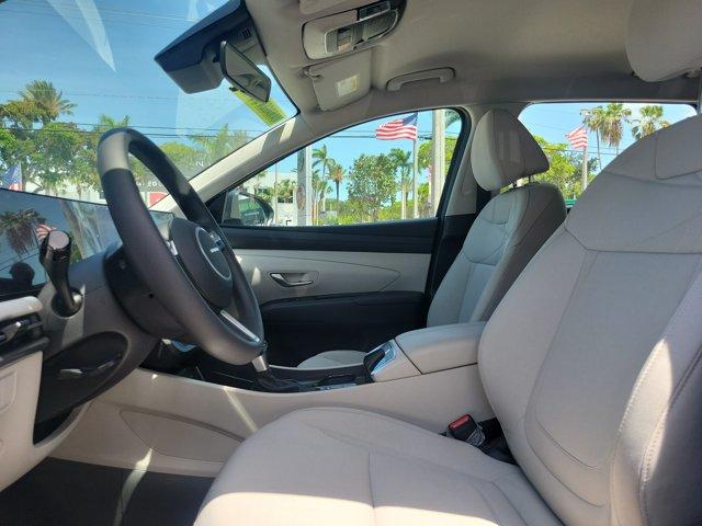 2025 Hyundai Tucson SE - Photo 17