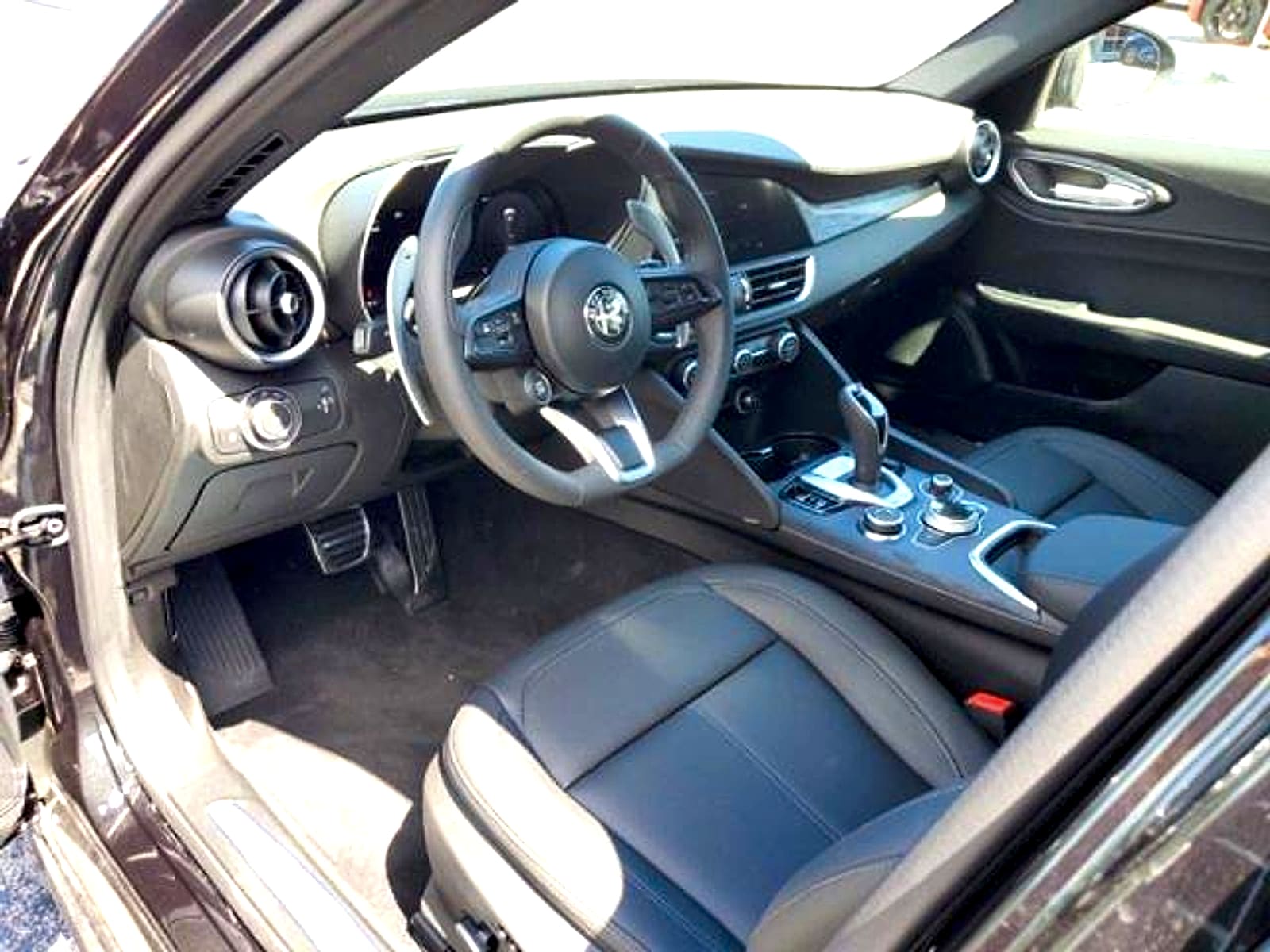 2024 Alfa Romeo Giulia Sprint - Photo 8