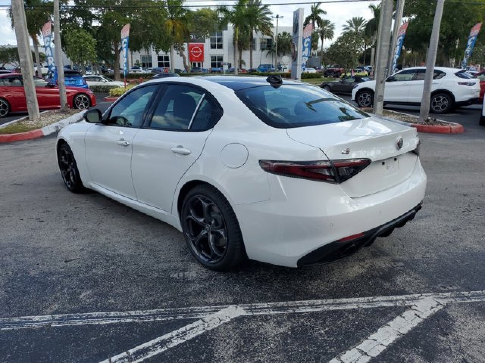 2025 Alfa Romeo Giulia photo 3