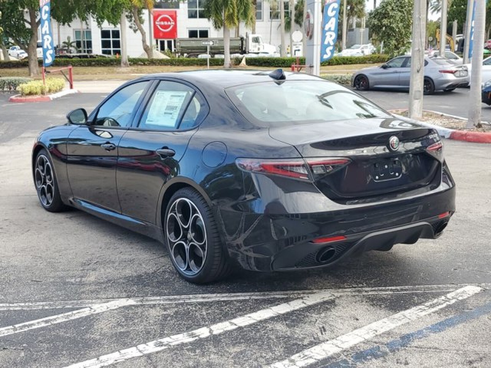 2025 Alfa Romeo Giulia photo 3