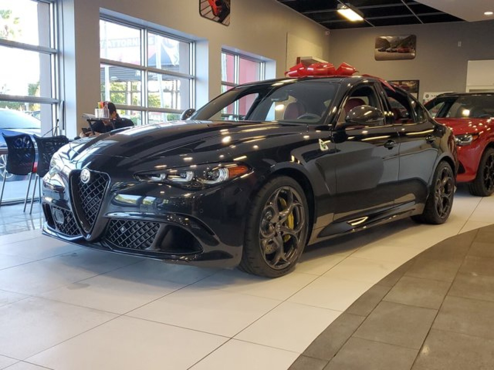 2024 Alfa Romeo Giulia Quadrifoglio photo 2