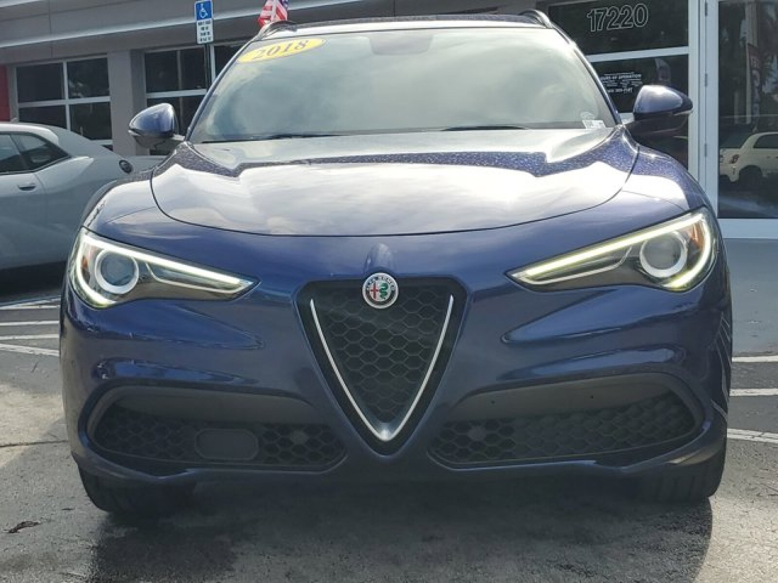 2018 Alfa Romeo Stelvio Ti Sport photo 2