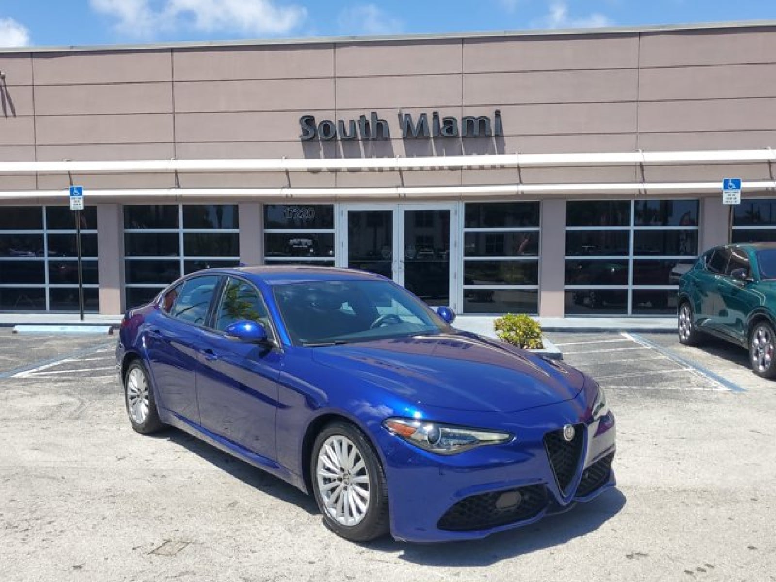 2022 Alfa Romeo Giulia Base