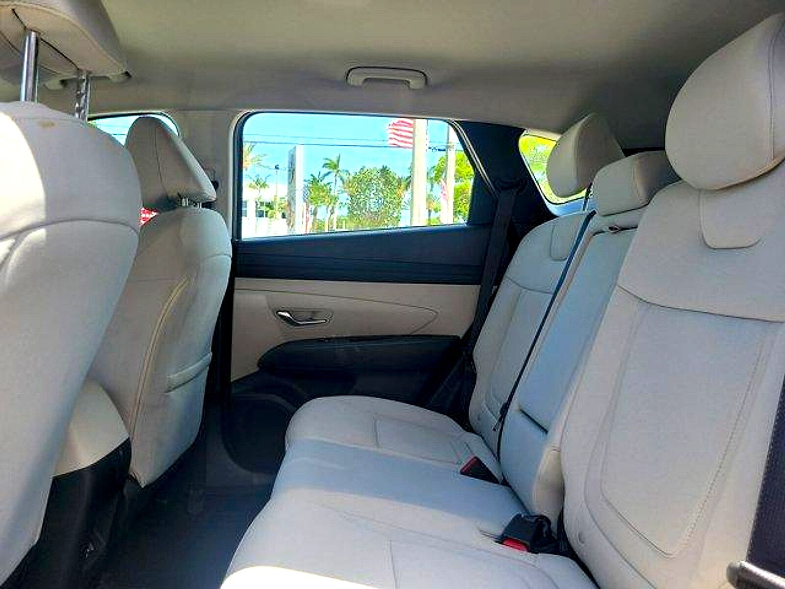 2025 Hyundai Tucson SE - Photo 19