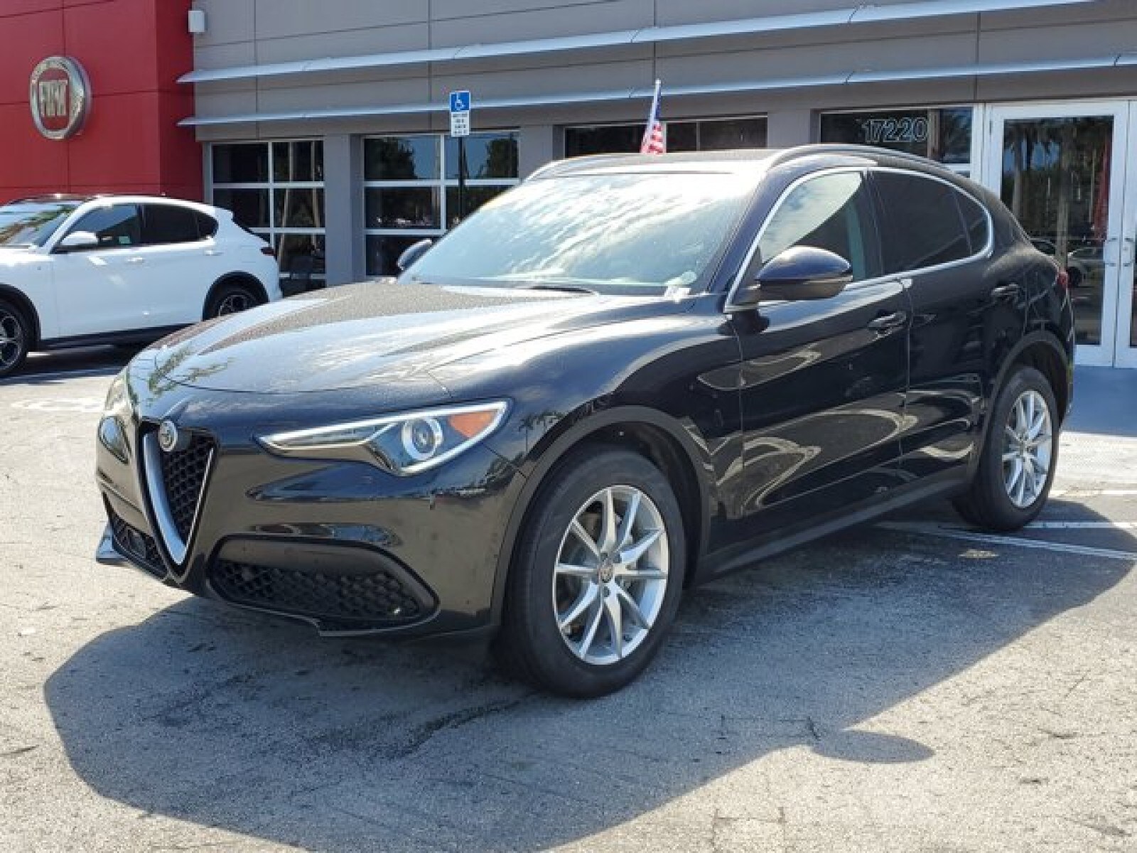 2018 Alfa Romeo Stelvio Ti photo 3