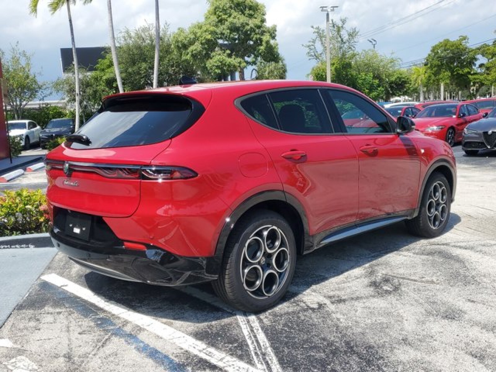 2024 Alfa Romeo Tonale Ti photo 4