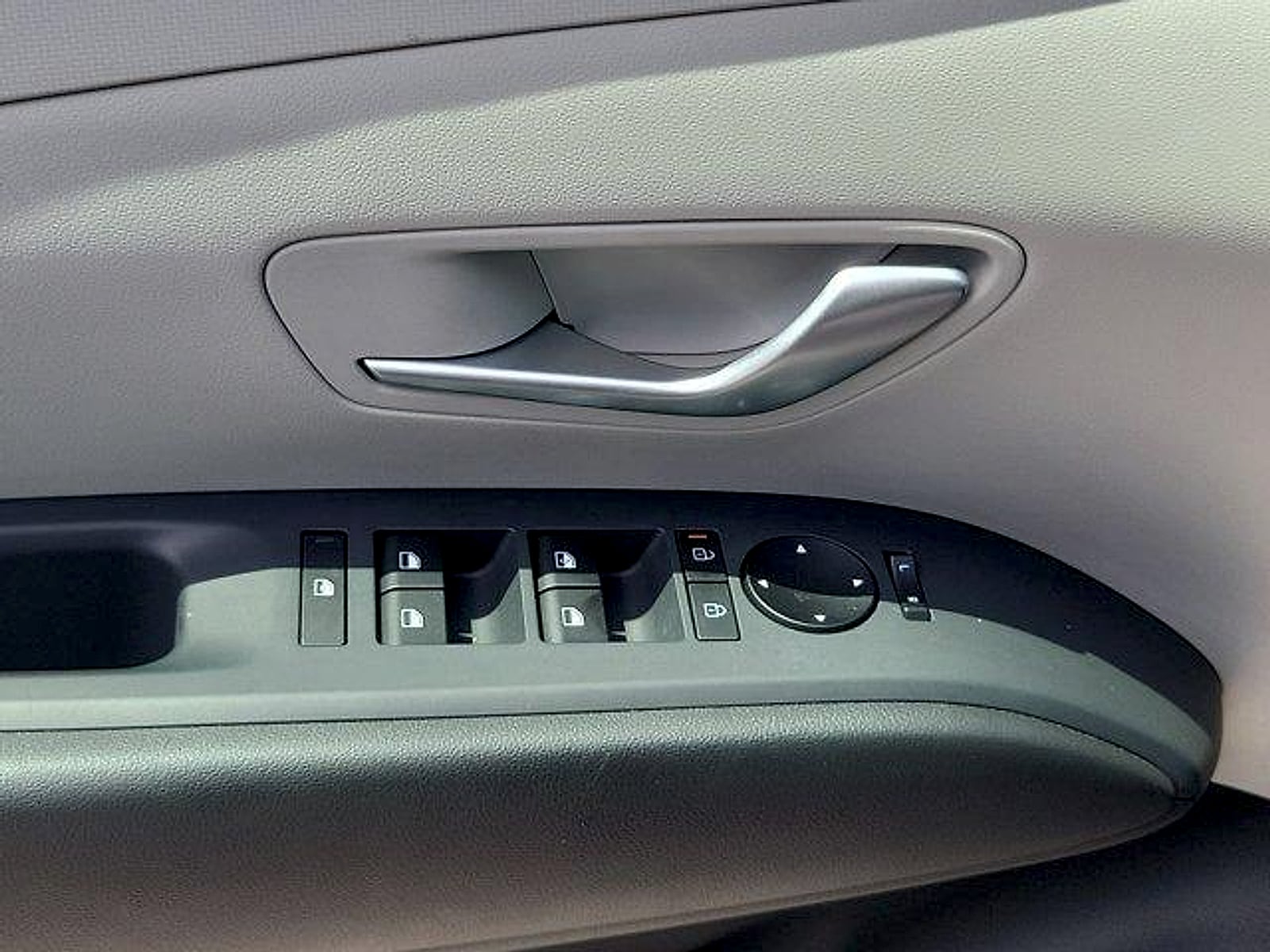 2025 Hyundai Tucson SE - Photo 32