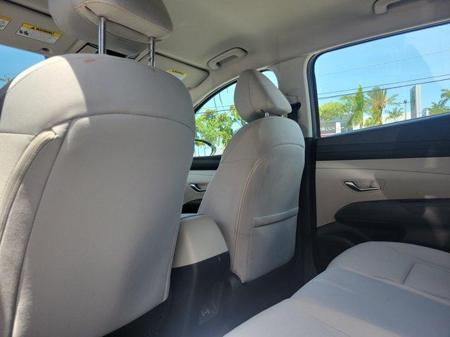 2025 Hyundai Tucson SE - Photo 18