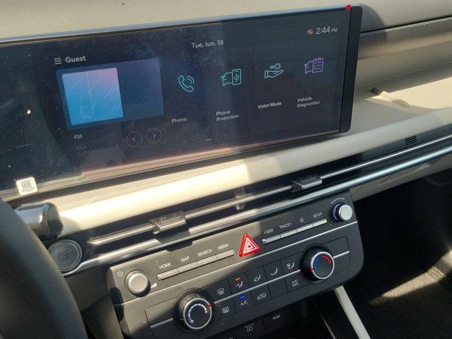 2025 Hyundai Tucson SE - Photo 25