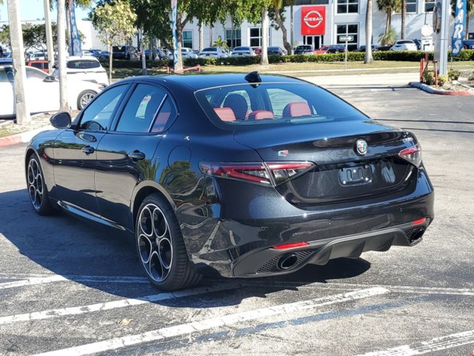 2025 Alfa Romeo Giulia photo 3