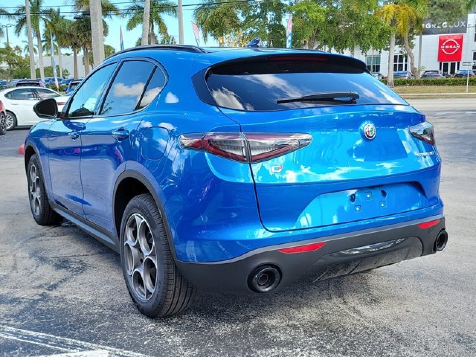 2025 Alfa Romeo Stelvio Sprint photo 3